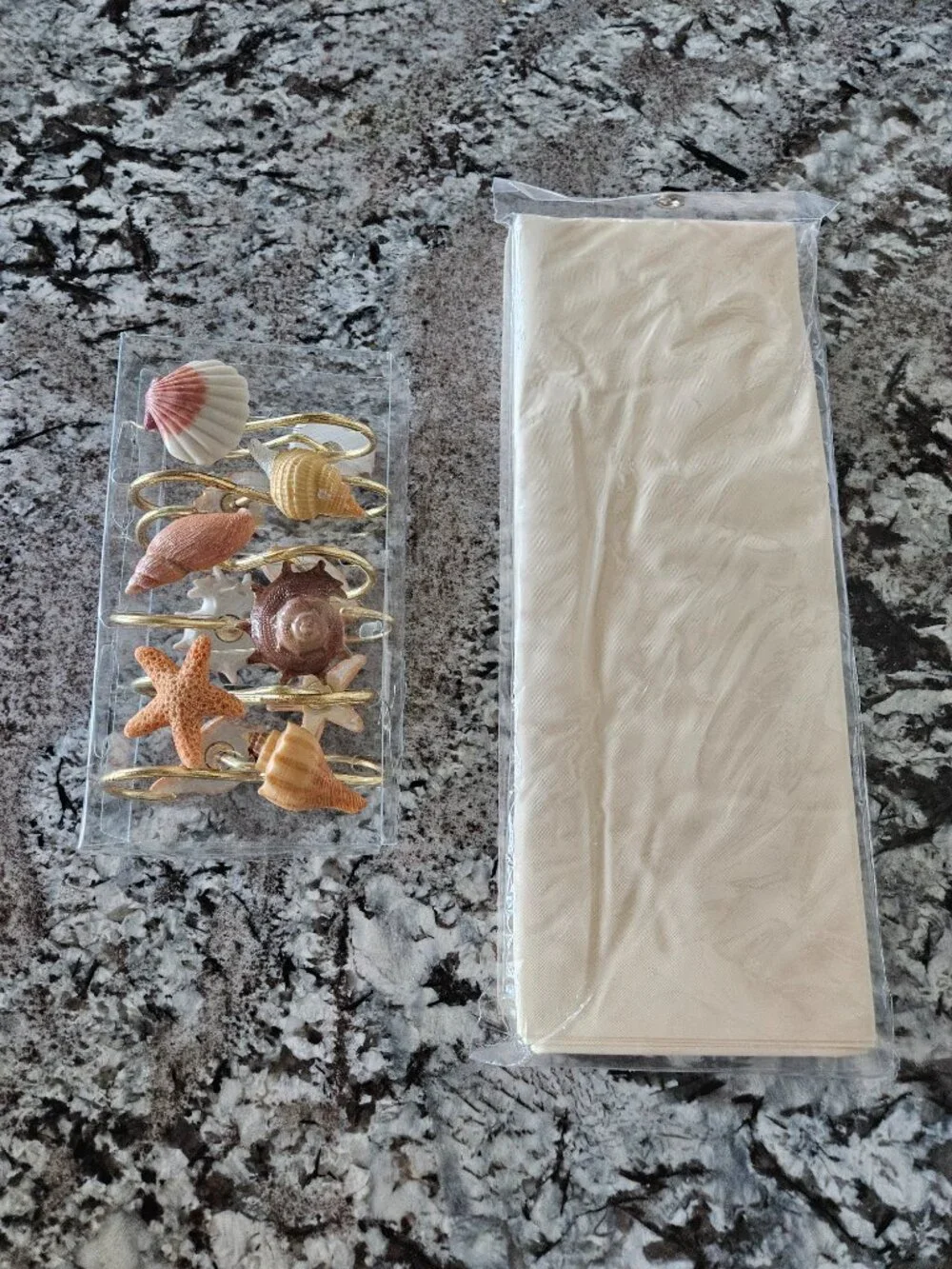 BRAND NEW SET OF RESIN SEASHELL SHOWER HOOKS & PALE PEACH PLASTIC SHOWER CURTAIN
